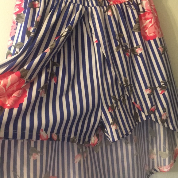 *SOLD * Girls size 12 skort jumper - Picture 1 of 3